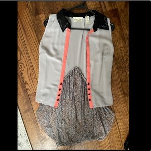 Gimmicks by BKE lace back overshirt/kimono